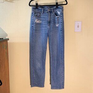 American Eagle Women's "Mom Straight Jean" Jeans, size 6